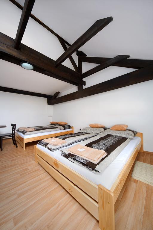 Usedlost Kotlarka Hotel Prága Szoba fotó